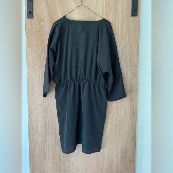 Kardashian kollection dolman wrap black dress size Large - Picture 3 of 6